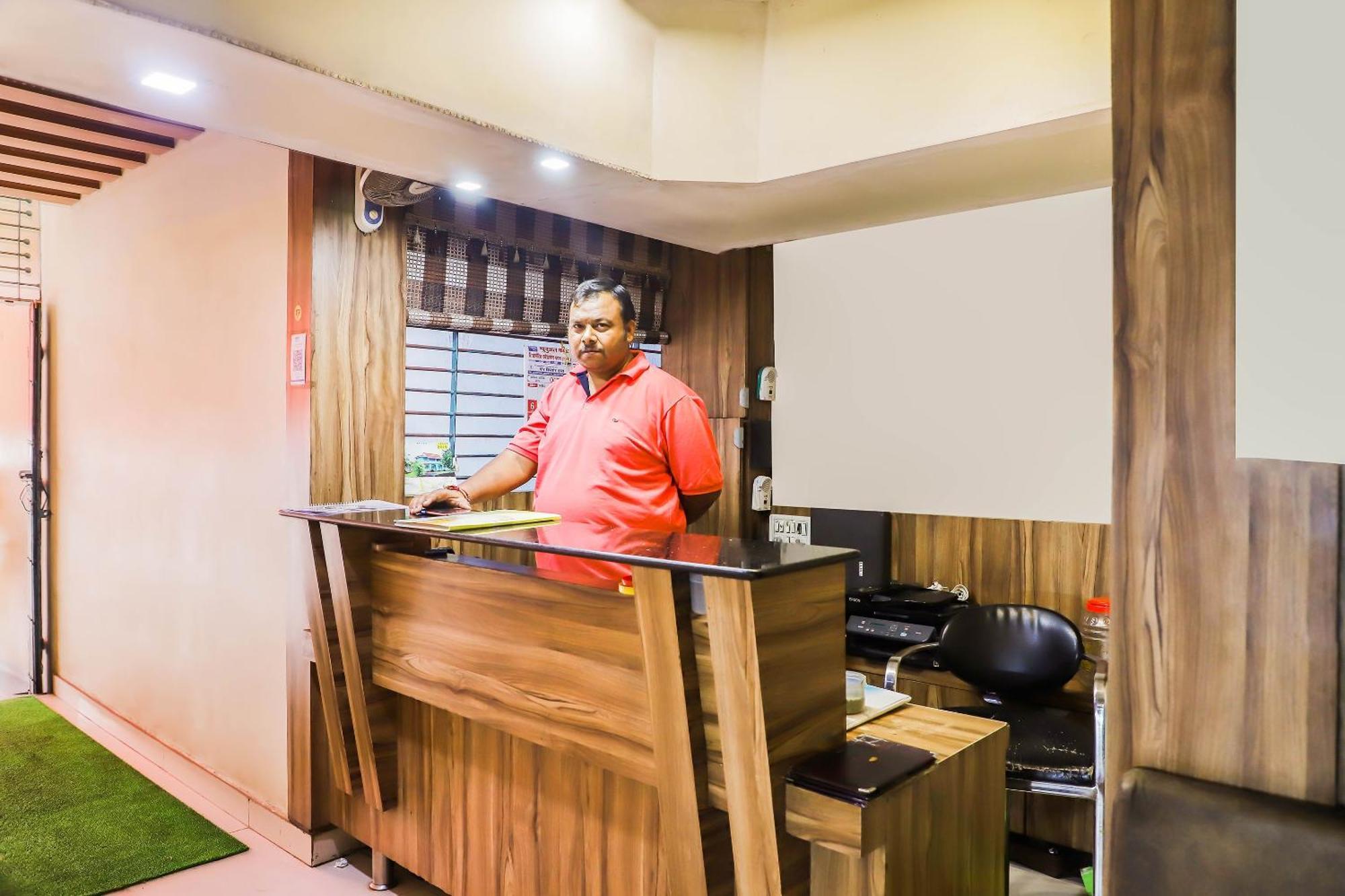 Harda Spot On Bagiya Restaurant酒店 外观 照片